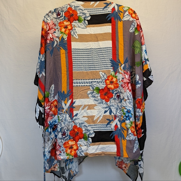 Suzanne Betro "Weekend" Ivory Floral Side Split Open Front Kimono Swim Cover NWT - Picture 5 of 7